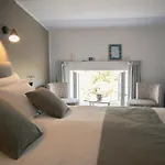 Couette-café Le Chateau De La Seigne I Et D'hotes I Pres De Carcassonne Villemoustaussou