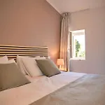 Le Chateau De La Seigne I Et D'hotes I Pres De Carcassonne Couette-café