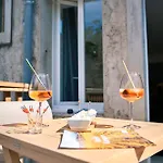 Couette-café Le Chateau De La Seigne I Et D'hotes I Pres De Carcassonne 5*