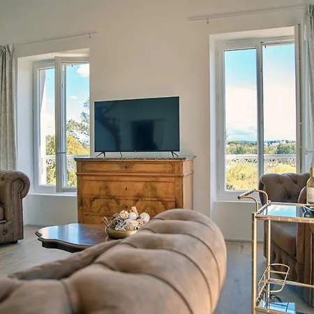 Le Chateau De La Seigne I Et D'hotes I Pres De Carcassonne 5* Villemoustaussou