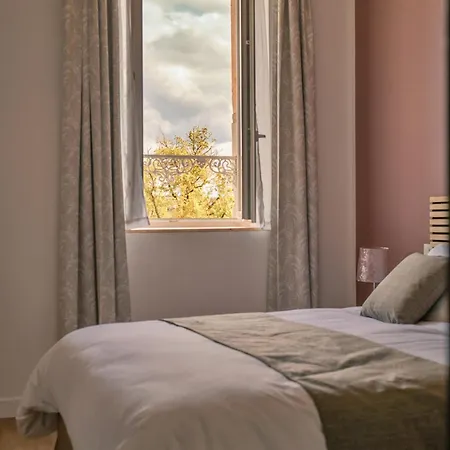 Le Château De La Seigne Près De Carcassonne Villemoustaussou