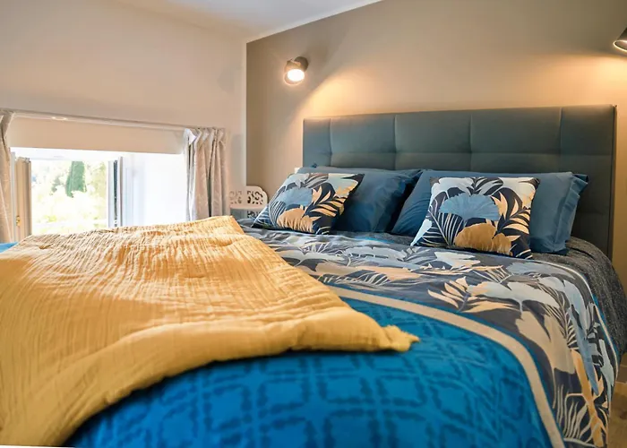 Le Chateau De La Seigne Pres De Carcassonne Отель типа 